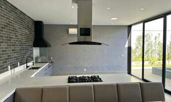 Imagem 2: Oportunidade: Casa Semi Mobiliada com 380m² no Gênesis Alphaville 4 Suítes