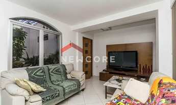 Imagem: Sobrado em Rua Afonso Bandeira de Melo