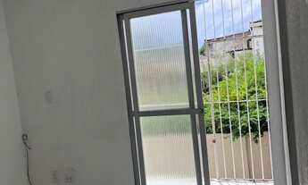 Imagem 5: Alugo apartamento 2 quartos e garagem 1.300,00 Porto da madeira