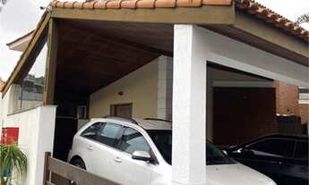 Imagem 5: Linda Casa em condomínio com piscina, churrasqueira e 4 quartos no Tremembé