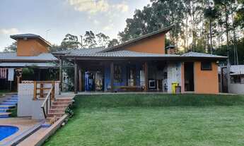 Imagem 3: Casa de condomínio fechado