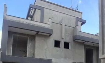 Imagem 6: Sobrado à venda bairro Água Verde, com 3 dormitórios, terraço descoberto