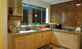 Imagem 6: A Loop Imóveis vende excelente casa localizado na AR 08 de Sobradinho II