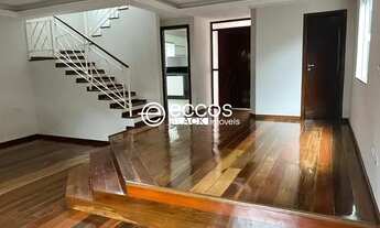 Imagem 3: Casa para aluguel, 3 quartos, 2 suítes, 4 vagas, Cidade Jardim - Uberlândia/MG