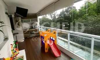 Imagem 3: Apartamento com ampla varanda em andar alto, ao lado da Estação Adolfo Pinheiro do Metrô