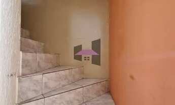 Imagem 2: Sobrado em condomínio fechado, 2 dormitórios, sala, cozinha, 1 banheiro 1 lavab