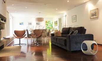 Imagem 3: Sobrado para venda possui 500 metros quadrados com 4 quartos