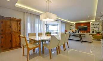 Imagem 6: Apartamento à Venda - Panamby, 4 Quartos, 256 m2