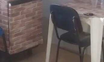 Imagem 2: Suite mobiliada no jaragua