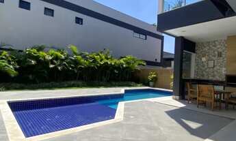 Imagem 1: Mansão ricamente mobiliada no Alphaville Barra da Tijuca disponível para aluguel e venda c