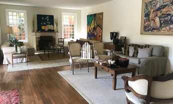 Imagem 2: Casa na Cidade Jardim com 4 dormitorios e 4 vagas de garagem