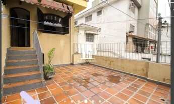 Imagem 3: Sobrado em Santana de 200m² com 3 dormitórios sendo 1 suíte e 2 vagas para auto