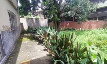 Imagem 2: Casa para aluguel e venda com 100 metros quadrados com 4 quartos e quintal grande