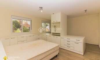 Imagem 3: Casa para venda tem 247m² com 4 quartos em Córrego Grande - Florianópolis - SC