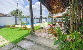 Imagem 3: Linda casa de veraneio à venda na esquina da Orla na Praia da Enseada