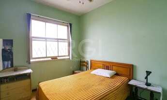 Imagem 7: Casa para alugar/locação seis (6) dormitórios, localizada no bairro Cristal, Porto Alegre