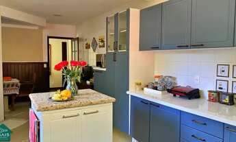 Imagem 6: Casa para venda possui 360 metros quadrados com 4 quartos em Itaipava - Petrópolis - RJ