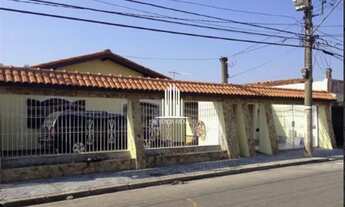 Imagem: Casa grande com 3 dorm e garagem para 10