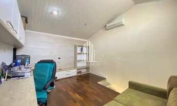 Imagem 6: Casa de alto padrão no Residencial 10, com 4 suítes (a máster com closet e banheira), 395m