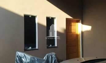 Imagem 3: Casa assobradada em cotia, próximo do Centro. dormitórios, 2 vagas, 2 banheiros, 113² áre