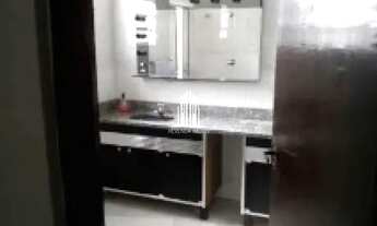 Imagem 2: Sobrado a venda próximo de tudo, escolas,posto,padaria,farmácia etc.,local excelente conté