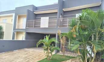 Imagem 2: Casa de condomínio térrea para aluguel tem 170 metros quadrados com 3 quartos