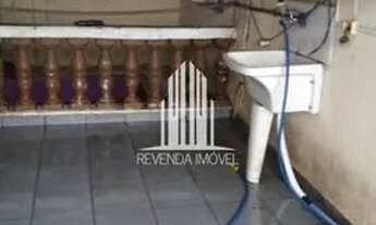 Imagem: Casa com três quartos, dois banheiros,sala