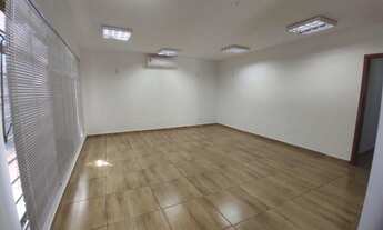 Imagem 3: Casa para Locação em Londrina, Jardim Shangri-la A, 3 dormitórios, 1 suíte, 3 banheiros, 3