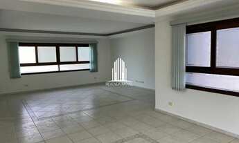 Imagem 5: Belíssima casa no Condomínio Residencial 12 - 6 Dormitórios, 4 suítes, 6 vagas, 8 banheir