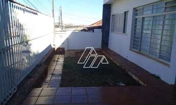 Imagem 2: Casa com 3 dormitórios para alugar por R$ 2.490,00/mês - Boa Vista - Marília/SP