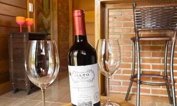 Imagem 2: Se hospedar nas montanhas com tranquilidade chácara terra arenosa