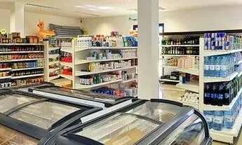 Imagem: Mercadinho de esquina em bairro nobre da