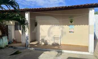 Imagem 4: Casa no Bairro Costa Paradiso com Quintal Espaçoso e Área de Serviço