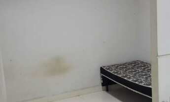 Imagem 4: Vendo uma casa :1 quarto sala cozinha e banheiro e quintal