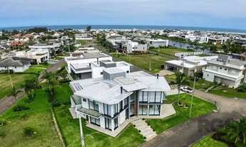 Imagem: Mansão no Ocean Side para Comprar com 592m2