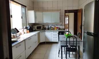 Imagem 4: Casa no Bairro Sto Antônio c/ edícula por apenas R$490 mil