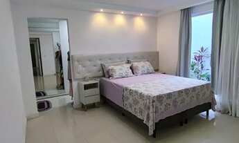 Imagem 7: Lindo Imóvel para venda possui 200 metros quadrados com 4 quartos sendo 3 suítes