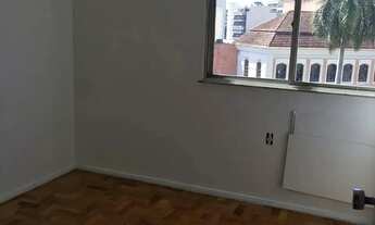 Imagem 5: Salão, 3 quartos, cozinha, dependências completas de empregada, 01 vaga de garagem, apto