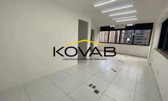 Imagem 6: Seu Novo Escritório Premium em Moema! Sala Comercial de 43m² com Localização Imbatível