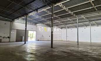 Imagem 5: Galpão com amplo pátio para estacionamento