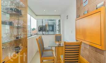 Imagem 5: Imóvel para venda tem 60 metros quadrados com 2 quartos em Petrópolis - Porto Alegre - RS