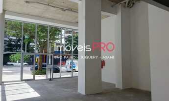 Imagem 2: Loja totalmente revestida em vidro