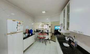 Imagem 3: Casa para Venda em Indaiatuba, Jardim Regina, 3 dormitórios, 1 suíte, 2 banheiros, 4 vagas