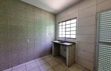 Imagem 6: CASA RESIDENCIAL COM 01 QUARTO NO JARDIM LAGO AZUL