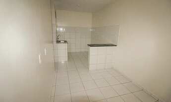 Imagem 6: IMPERDÍVEL! Excelente casa com 1 quarto, sala, cozinha, wc social, área de serviço, área p