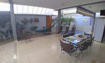 Imagem 5: Casa de condomínio térrea para venda tem 240 metros quadrados com 3 quartos