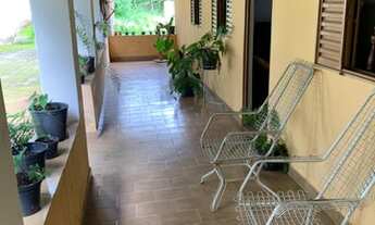 Imagem 2: Sitio em Itaguara MG casa boa ótima localização com rio para nos fundos