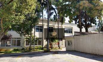 Imagem: Prédio comercial com 40 vagas para alugar