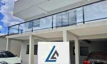 Imagem: Sobrado para venda possui 386 metros quadrados