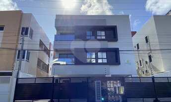 Imagem 2: Apartamento pronto para morar com três dormitórios e varanda na região do Bessa